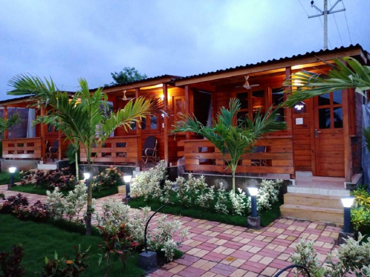 Grand Vatika Resort Arambol Exterior photo