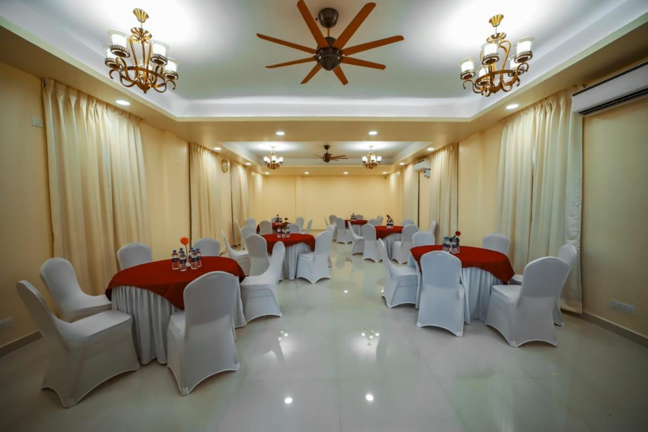Grand Vatika Resort Arambol Exterior photo